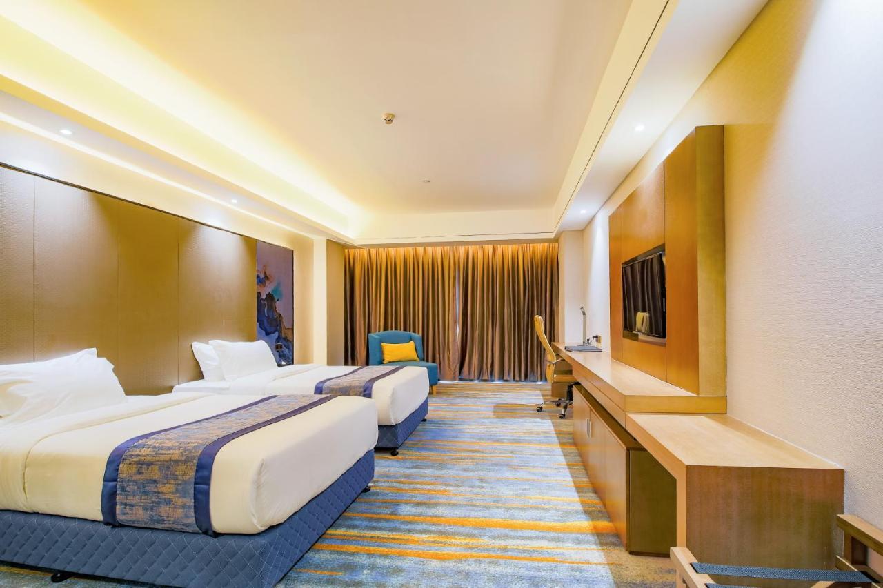 Tomorrow West Hotel Shenzhen Extérieur photo
